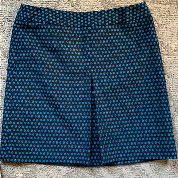 LOFT Dresses & Skirts - Loft by Ann Taylor skirt. Size 4P